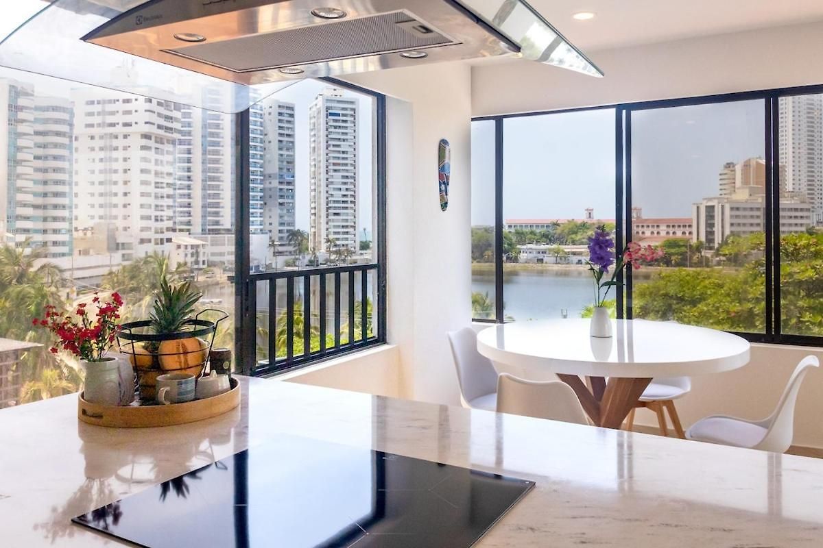 Apartamento Amplio Con Vistas únicas En El Laguito