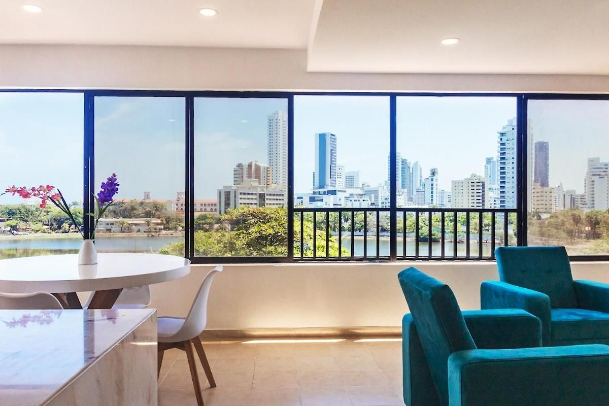 Amplio Con Vistas únicas En El Laguito Apartamento Cartagena