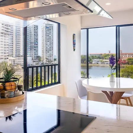 Apartamento Amplio Con Vistas únicas En El Laguito