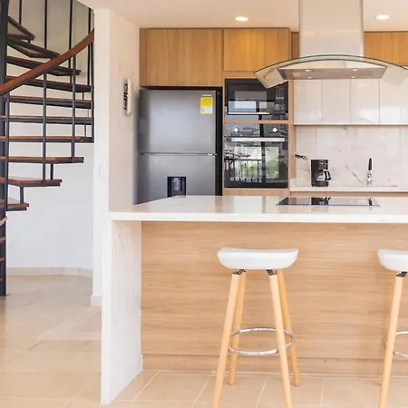Apartamento Amplio Con Vistas únicas En El Laguito *