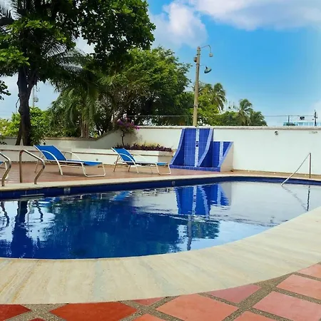 Apartamento Amplio Con Vistas únicas En El Laguito Cartagena